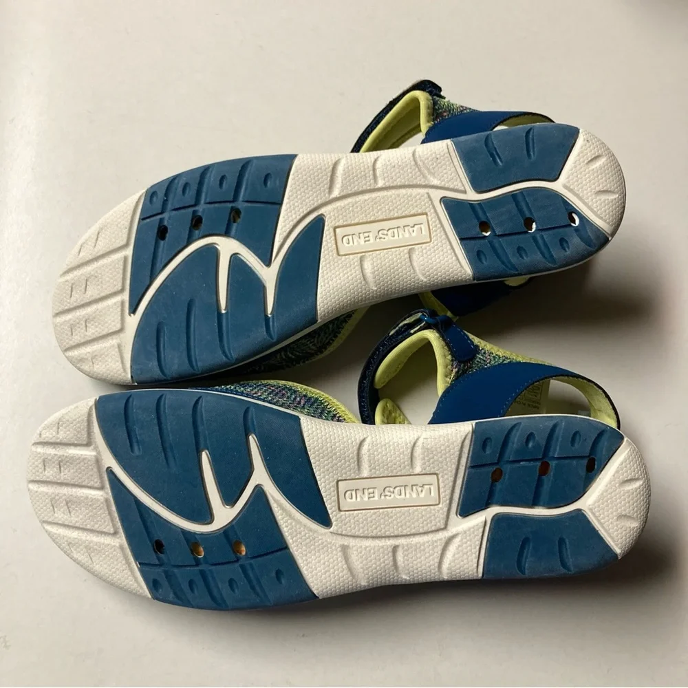 NWT Lands End Girls Mary Jane Water Shoes Size: 6 BALTIC TEAL MULTI PALM
